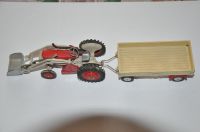 MASSEY FERGUSON TRAKTOR MIT GABEL ROT CORGI TOYS + Anhänger Kr. Passau - Passau Vorschau