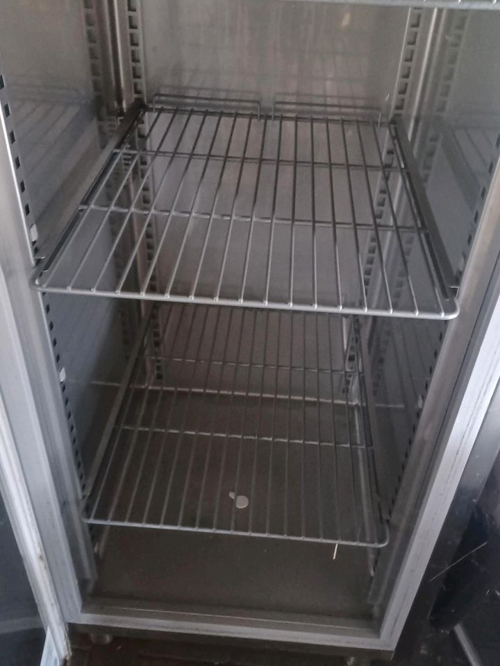 Kühlschrank in Dötlingen