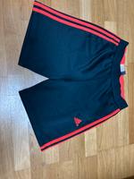 Neue Adidas Predator Sporthose/Shorts Bayern - Gunzenhausen Vorschau