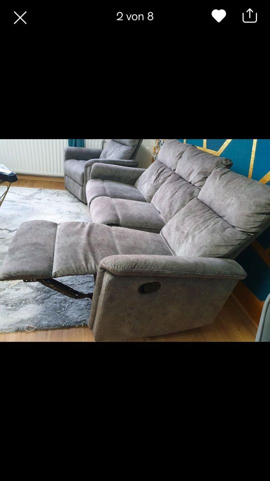 Wohnzimmer-Couch in sehr gutem Zustand in Wuppertal