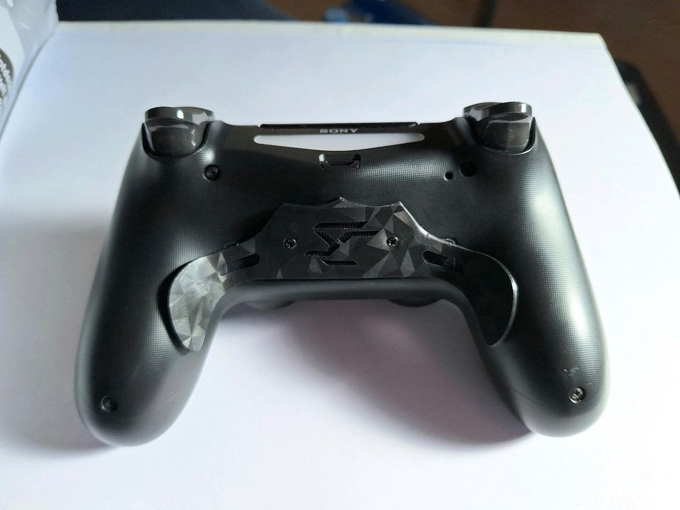 PS4 Scuf Controller / Paddles Neuwertig in Mellinghausen