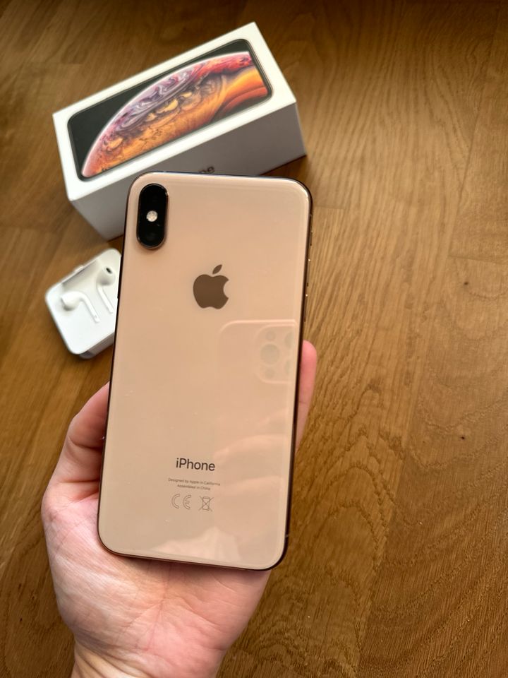 iPhone XS , Gold, 64 GB mit viel Zubehör in München