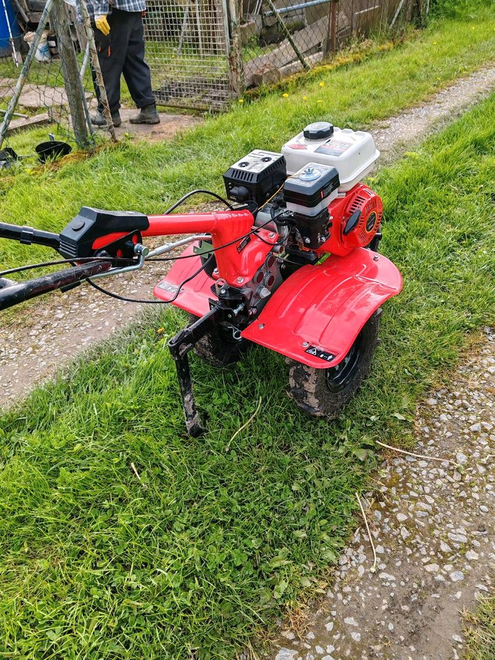 Gartenfräser/ Agrar Maschine mit Pflug in Eschau