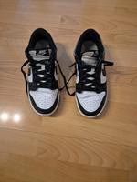 Nike Dunks (Frauen) Mitte - Tiergarten Vorschau