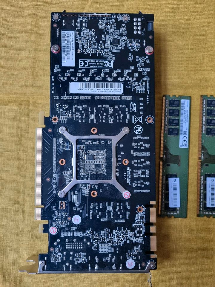 Hochwertigen 1070 8G GDDR5 + 16gb RAM im Guten Zustand in Braunschweig