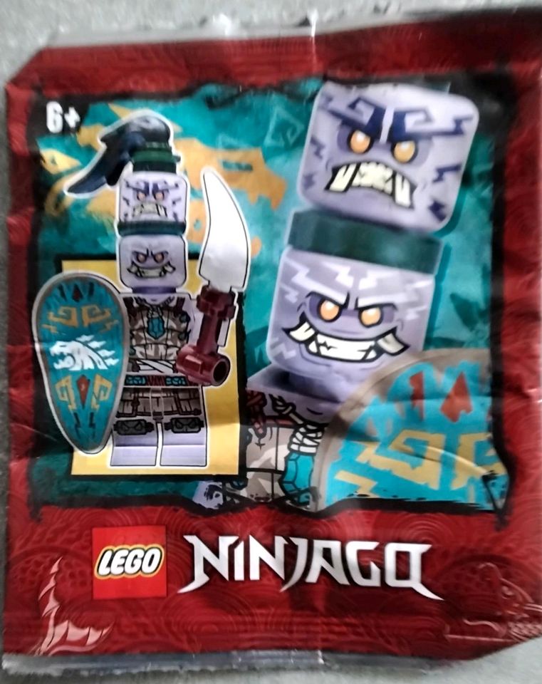 Lego Ninjago Figuren je Tüte 2,50 € in Ludwigsfelde