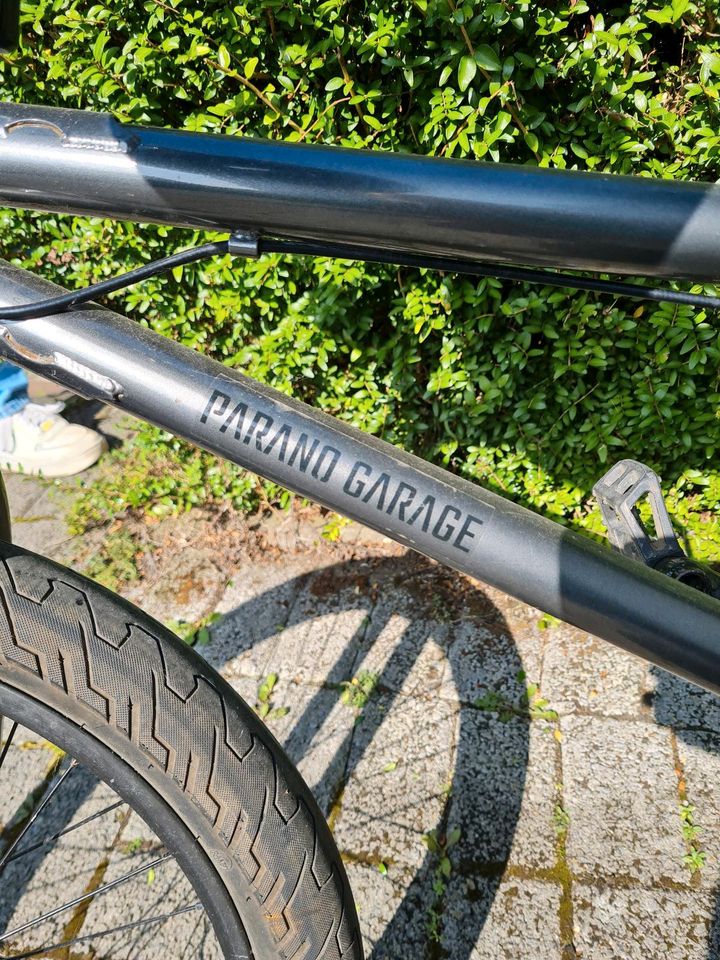 BMX KHE Bikes Parano Garage  20 Zoll mit Helm in Datteln
