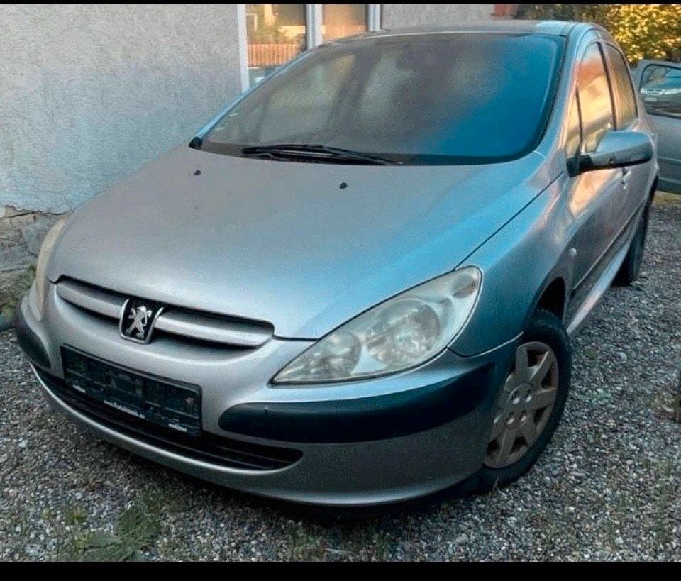 Peugeot 307 1,6 mit tüv in Schömberg