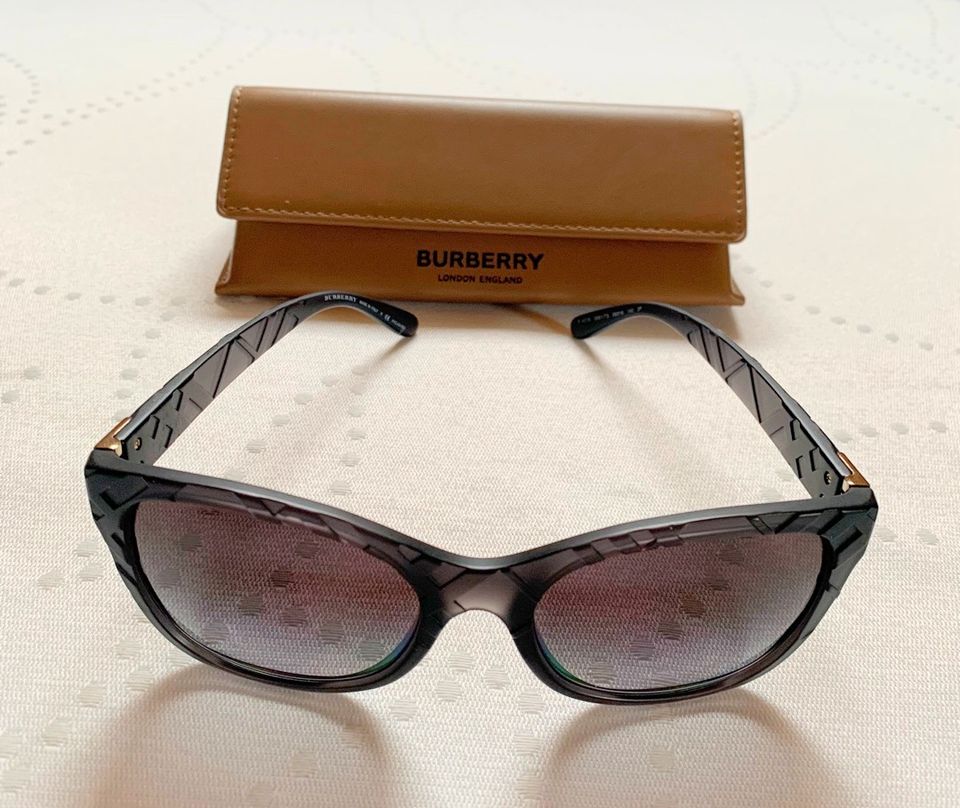 Orig. BURBERRY Sonnenbrile in Limburg