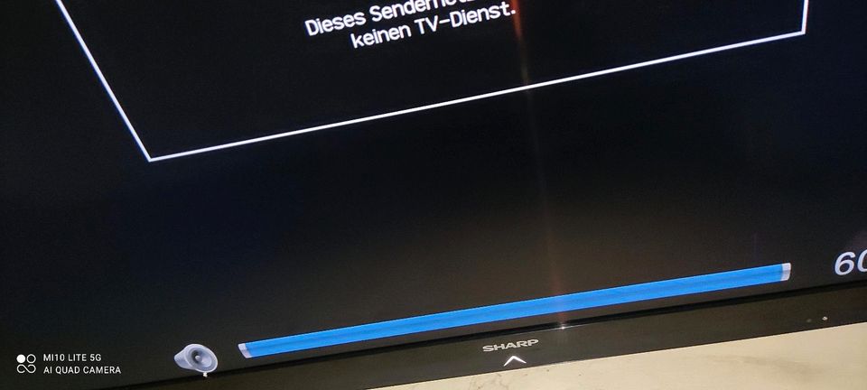 Sharp Smart TV 60 Zoll Defekt in Hildesheim