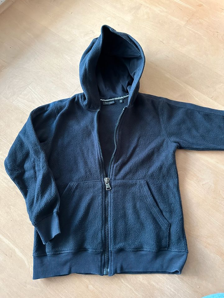 Marc o’Polo 134/140 Junge Kinder dicke Jacke Pullover blau Teddy in Freiburg im Breisgau