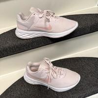 Nike Running Revolution Gr 38,5 Rosé wie neu Kiel - Elmschenhagen-Kroog Vorschau