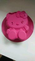 Tupperware Hello Kitty Silikonform, Kuchenform Nordrhein-Westfalen - Lennestadt Vorschau