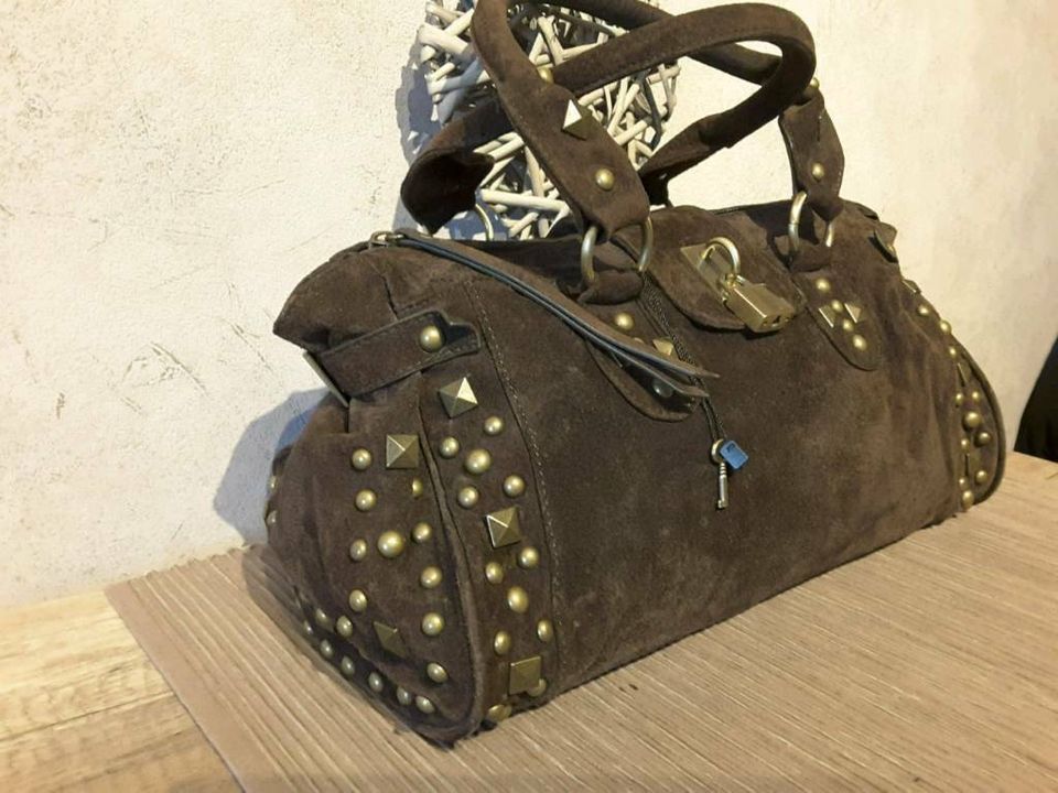 Braune Velour Nubuk Tasche Dametasche Wildleder in Dortmund