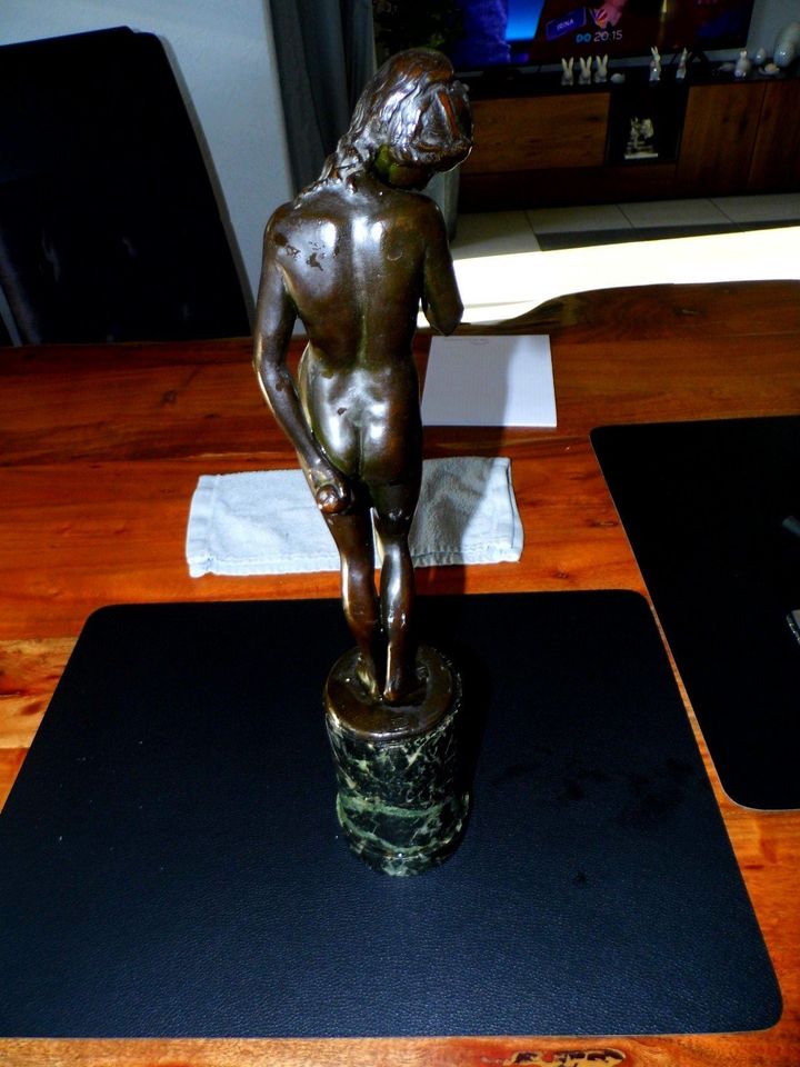 Bronze Skulptur Lissy Eckart Orginal in Wiebelsheim