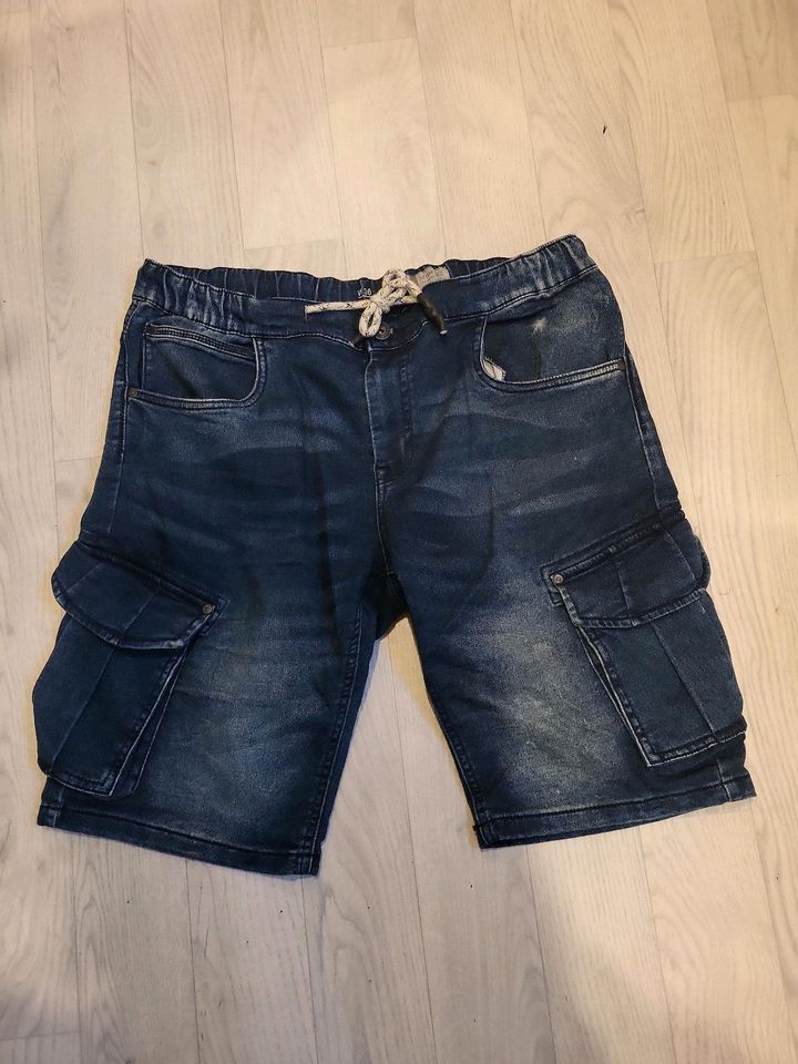 Jeans short weite 36 dunkelblau in Birkenfeld