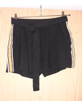 Shorts schwarz mit Gürtel Gr.L Sachsen - Zwoenitz Vorschau