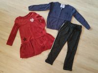 Mädchen Paket/Set Samtkleid, Strickjacke, Joggingshose Gr. 104 Sachsen - Heidenau Vorschau