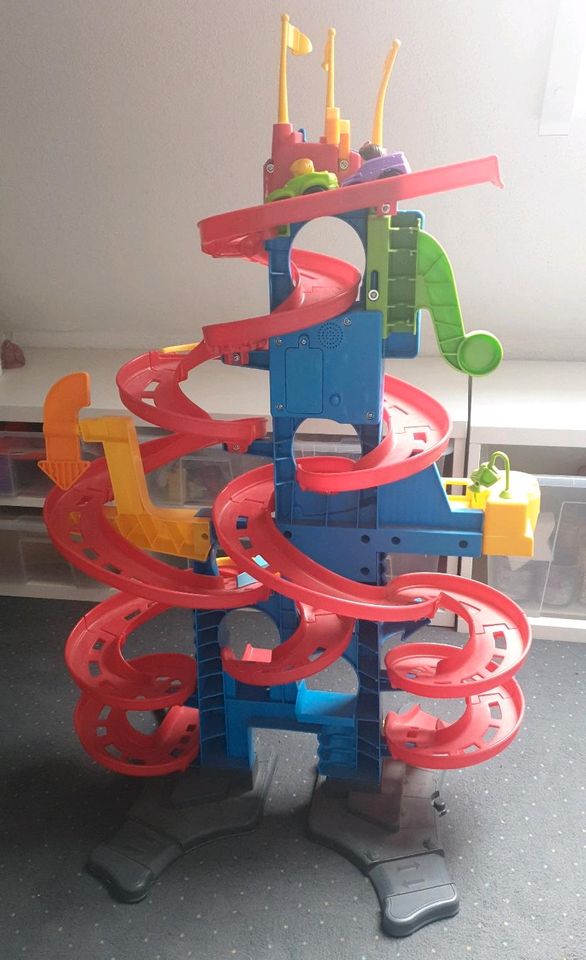 Fisher-Price Hochhaus-Rennbahn in Sielenbach