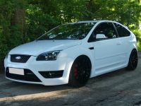 Ford Focus ST 2.5 Turbo 5Zyl. LEDER XENON NAVI SHZ RFK Niedersachsen - Hesel Vorschau