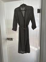 Blusen Kleid schwarz weiß gestreift Gr. 42 Rheinland-Pfalz - Vallendar Vorschau
