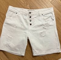 Bermuda Shorts mit Schmuck Knöpfen Baden-Württemberg - Weingarten Vorschau