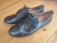 Telegante TAMARIS Lackschuhe glatt Gr. 37 blau schimmernd TOP Berlin - Pankow Vorschau