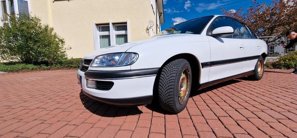 Opel omega B 2.0 16V in Titisee-Neustadt