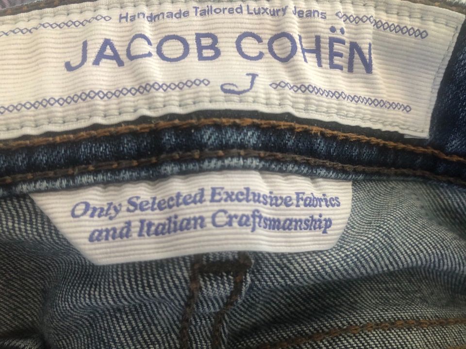 Luxus-Jeans Jacob Cohen, Style 688, used look, 32 in Frankfurt am Main