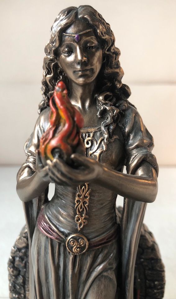 Birgid Keltische Göttin Des Feuers Lichtgöttin Räuchern Figur in Ratzeburg