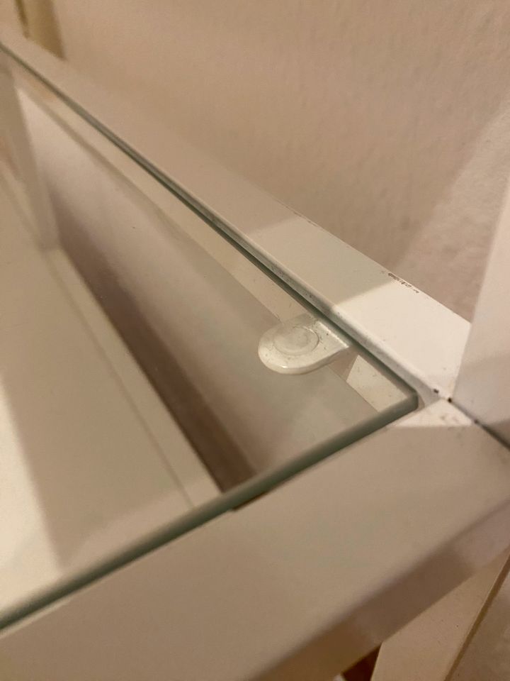 Ikea Sideboard mit Glas in Erfurt
