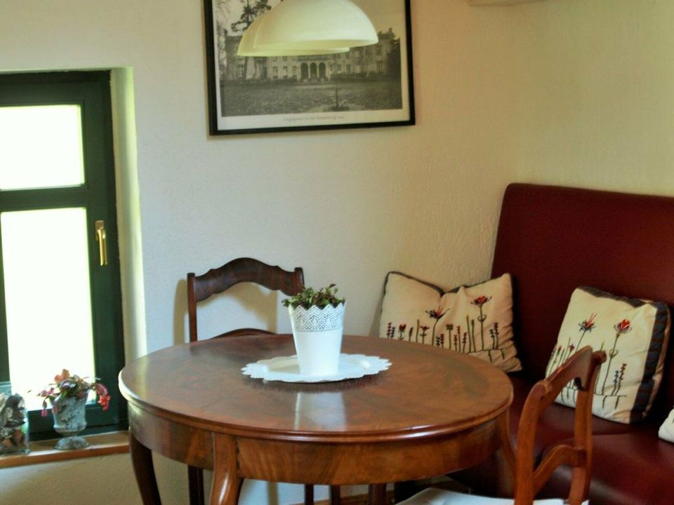 Forsthaus b. Bln, Alleinlage, Terrasse, Sauna, Wandern ab Haus in Garzau-Garzin