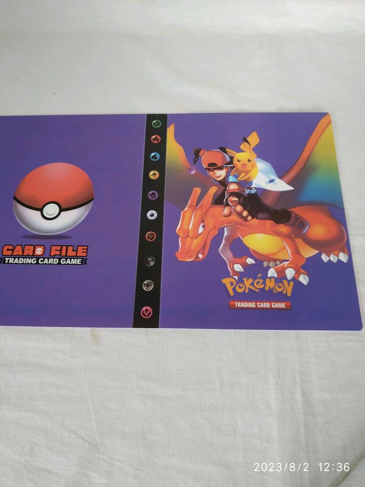 Pokémon Karten Sammelalbum für 240 Karten verschiedene Motive in Niederschönenfeld