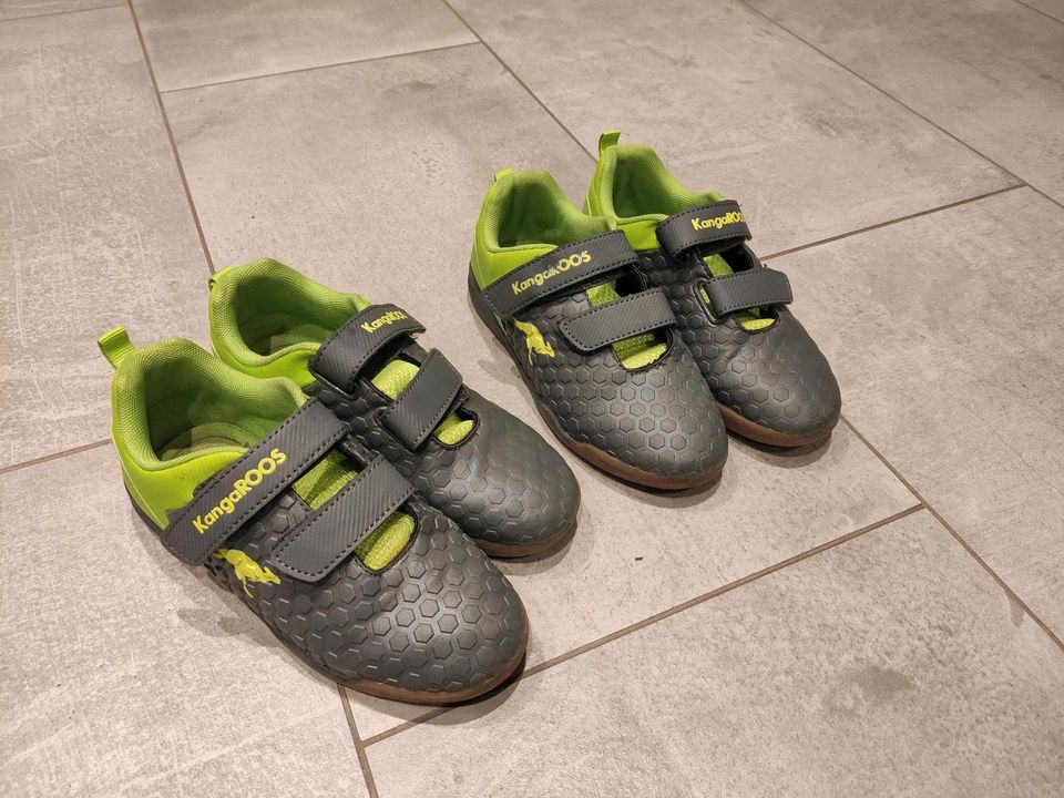 KANGAROOS FUẞBALL Hallenschuhe Gr. 32 Zwillinge in Illingen