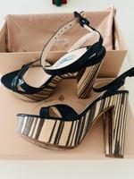 Prada Lackleder-Sandalen München - Bogenhausen Vorschau