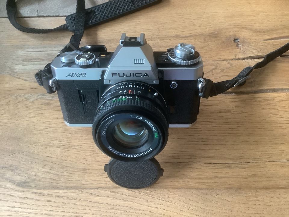 Fujica AX-5 analoge SLR Kamera mit Fujinon Objektiv in Wonsheim
