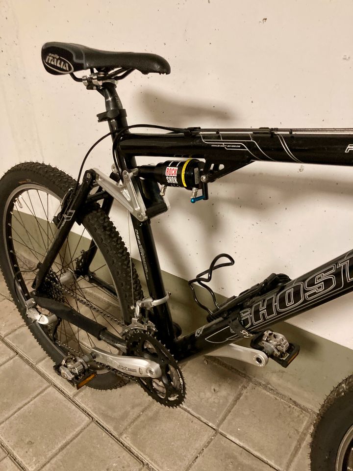 Fully Mountainbike von Ghost RT7500 XT-Ausstattung in Wangen im Allgäu