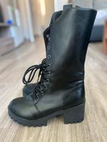 Damen-Stiefel in Schwarz – Größe 43 – Hervorragender Zustand Niedersachsen - Wolfsburg Vorschau