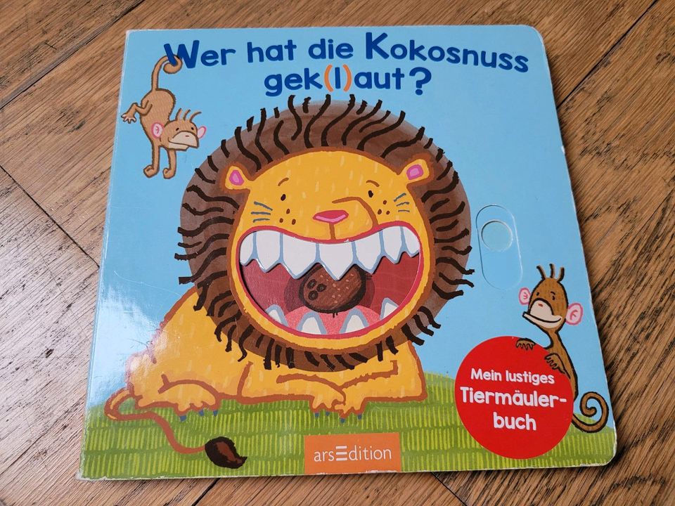 Pappbilderbuch mit Klappen Wer hat die Kokosnuss geklaut in Friedrichsdorf