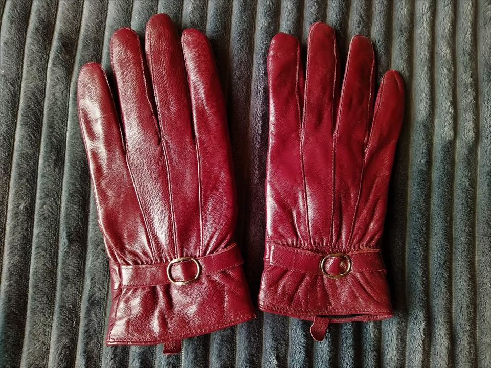 Lederhandschuhe Leder Handschuhe Gr. 7 bordeaux rot NEU ! in Bayern -  Bischberg | eBay Kleinanzeigen ist jetzt Kleinanzeigen