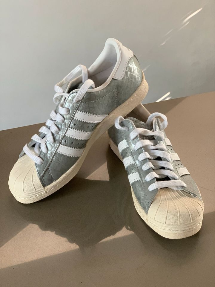 Adidas Superstar 80S / S76415 / Neu / 37 1/3 in Bielefeld