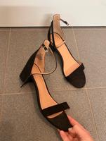 Damen Schuhe schwarz 38 Pumps H&M Sandalette Sandale riemchen Nordrhein-Westfalen - Grevenbroich Vorschau