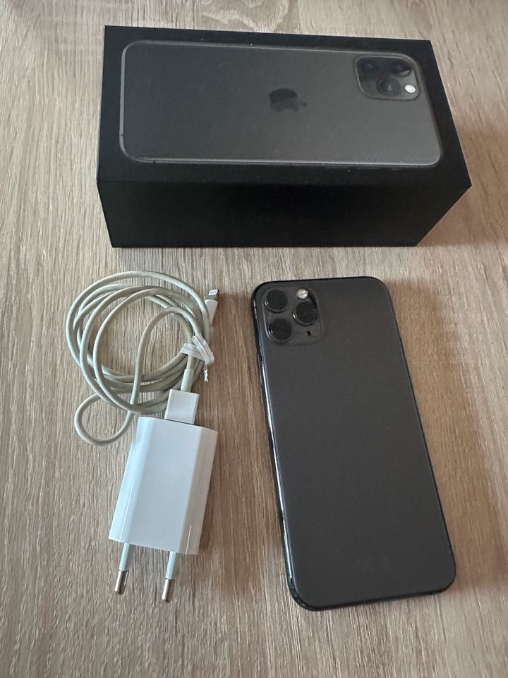 iPhone 11 Pro, Space Gray, 256 GB in Schneeberg