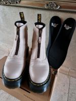 Dr. Martens Jetta Vintage Taupe Größe 40 Schuhe Boots Leder beige Hessen - Büdingen Vorschau