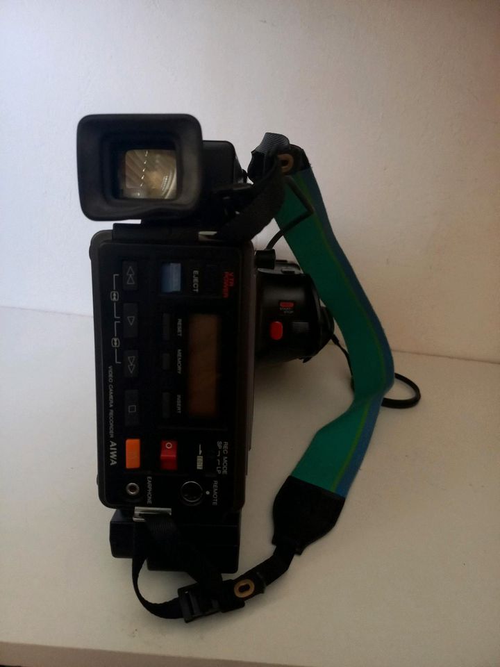 Alte Videokamera Aiwa in Wesel