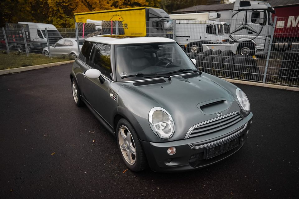 Mini Cooper S One Schlachtfest Teile R50 R52 R53 in Hanau