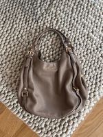 Michael Kors Leder-Handtasche in Taupe München - Trudering-Riem Vorschau