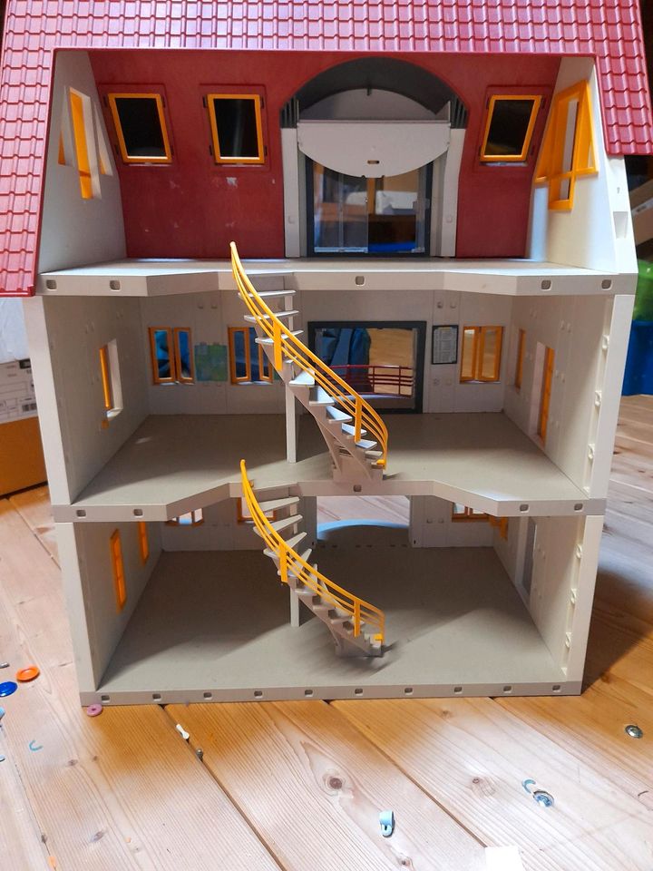 Playmobil Haus 4279 mit Pool und Erweiterung in Kerpen