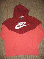 Hoodie von NIKE Gr. M Dresden - Pieschen Vorschau