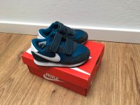 Turnschuhe Nike Gr. 23,5 ( eher 22) Nordrhein-Westfalen - Finnentrop Vorschau